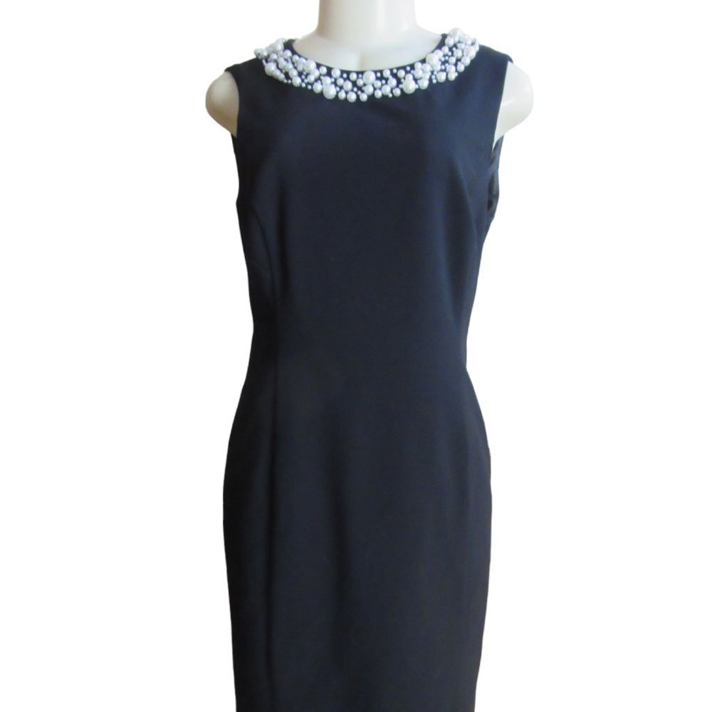 Ellen Tracy Black Sleevless Lined Dress with Faux Pearl Neckline in Sz 8